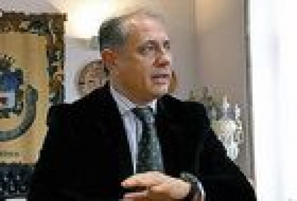 El juez amplía la investigación a las cuentas, bienes y sociedades de las parejas de Morenilla y Bernácer
