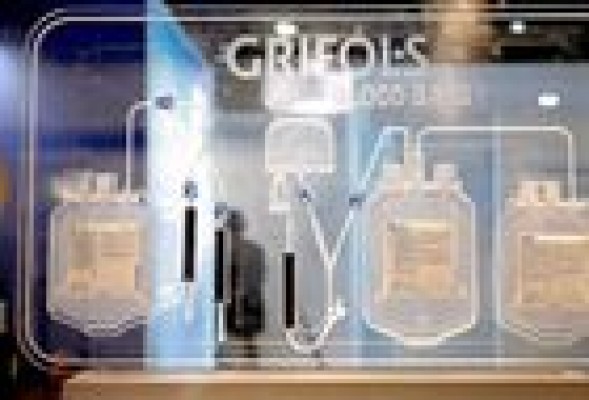 Grifols dispara su beneficio un 32,9%