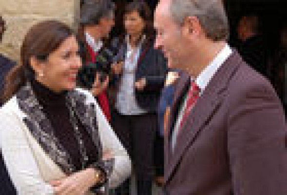 La alcaldesa de Elche, dispuesta a competir en unas primarias para ser candidata a la Generalitat 