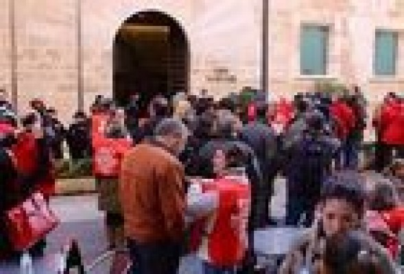 RTVV enviará este jueves el burofax de despido a 1.438 trabajadores e ingresará las indemnizaciones