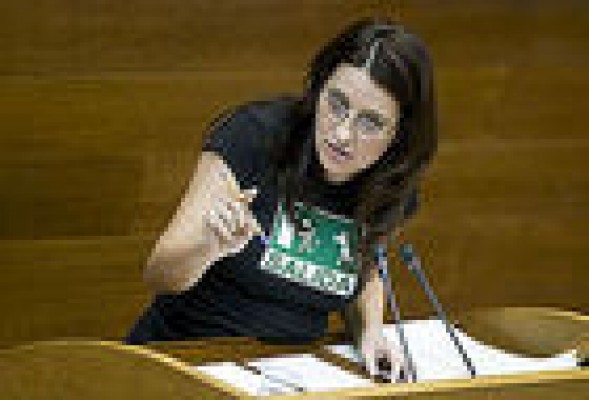 El incidente por la expulsión de Oltra provoca por primera vez la suspensión del pleno de Les Corts 'sine die'