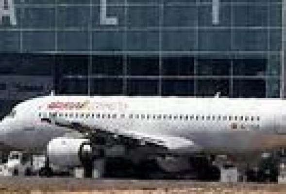 El aeropuerto de Alicante-Elche registra el abril con más tráfico de su historia