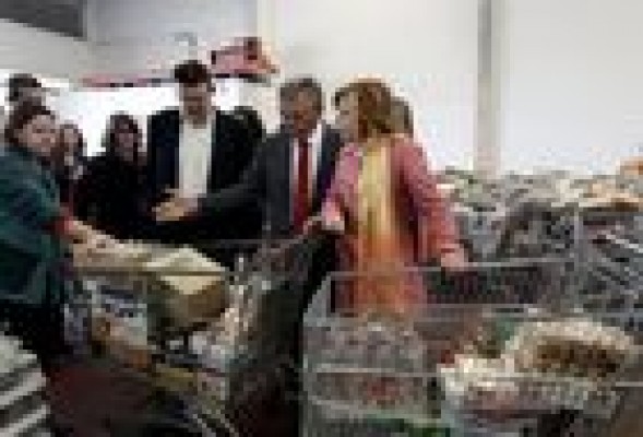 El Banco de Alimentos de Valencia alerta de su posible cierre por una deuda con la Seguridad Social