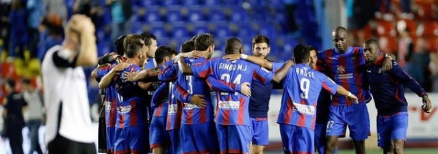 Contracrónica Levante UD 2-0 Valencia CF: Con la cabeza en la venta