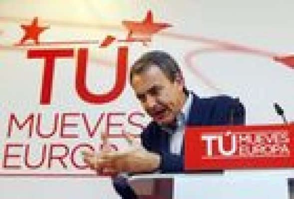 Zapatero carga contra la extrema derecha en su estreno en campaña