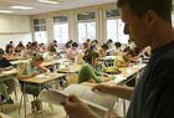 Educación forma a cerca de 24.000 docentes en inglés en las EOI en dos años