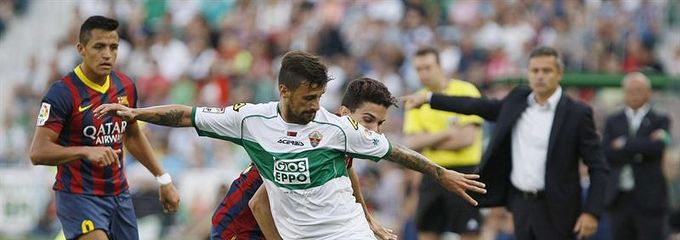 Crónica Elche FC 0-0 FC Barcelona: El Elche empata ante el Barça y seguirá en Primera
