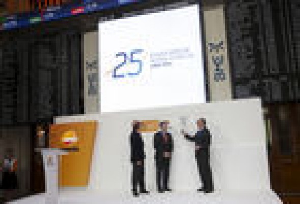 Repsol celebra en bolsa sus bodas de plata anunciando una nueva etapa tras YPF