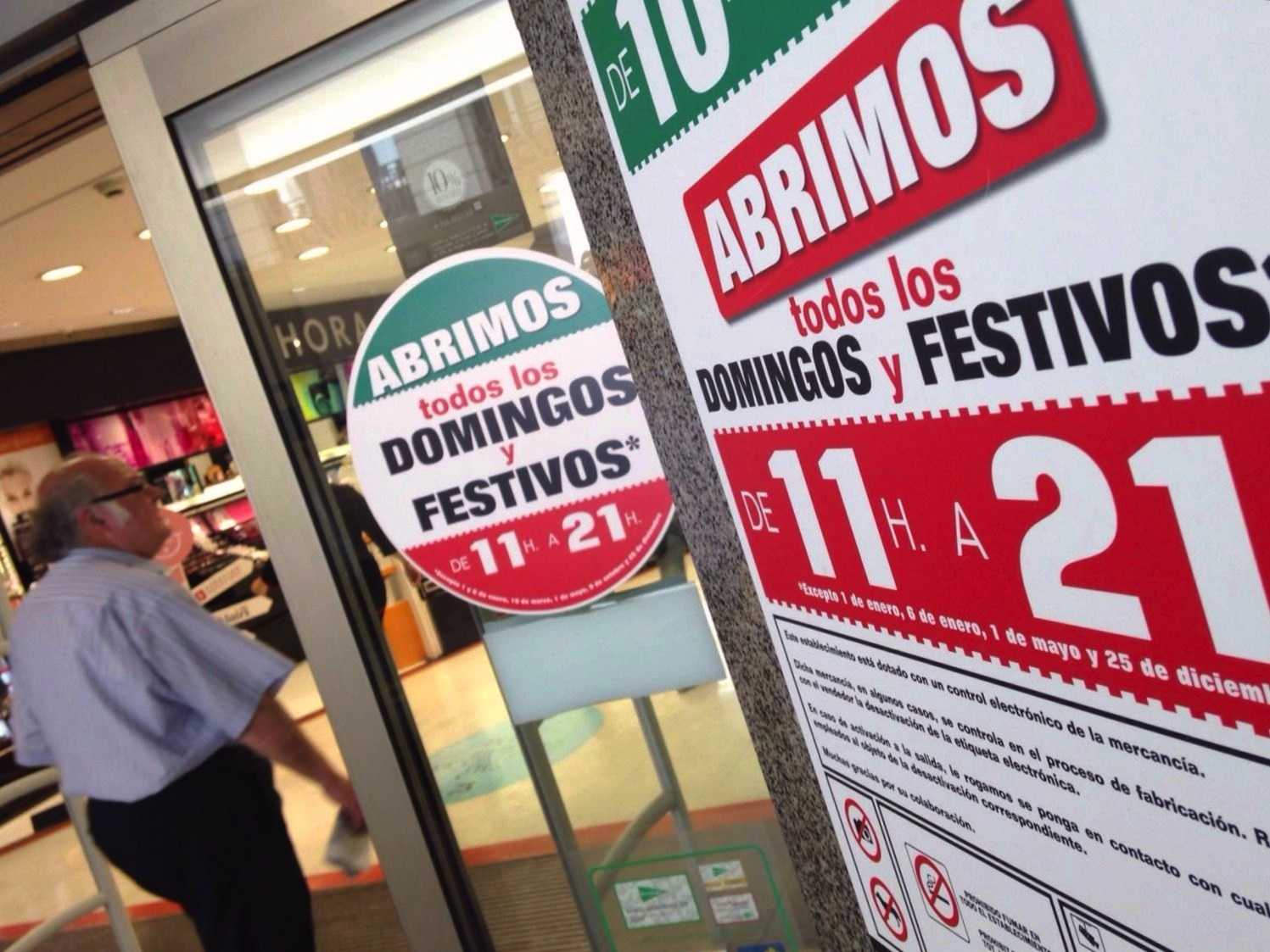 Compromís exige que la apertura en domingo deje de ser obligatoria para apoyar los PGE de Sánchez