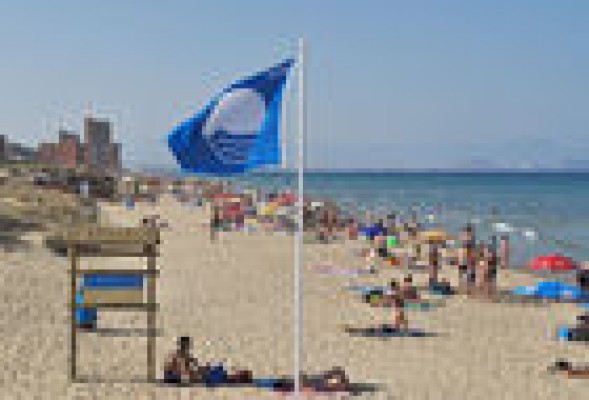 La Comunitat obtiene 135 banderas azules y se mantienen a la cabeza de España