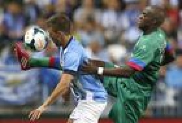 Crónica Málaga 1-0 Levante: El Levante acaba la temporada con una derrota en La Rosaleda