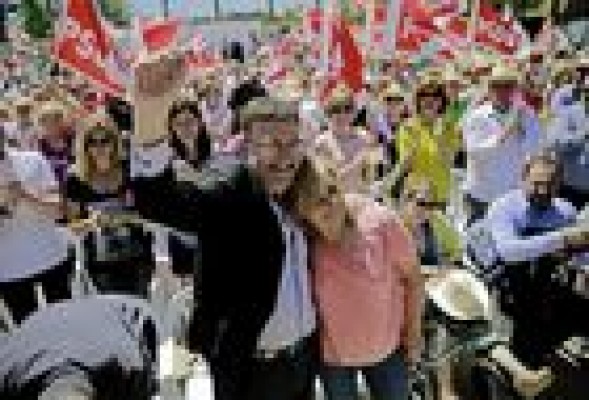 Valenciano aprovecha el 'patinazo' de Cañete para agitar la bandera de la igualdad