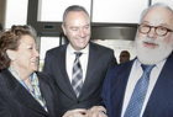 Barberá tacha las declaraciones de Cañete de 