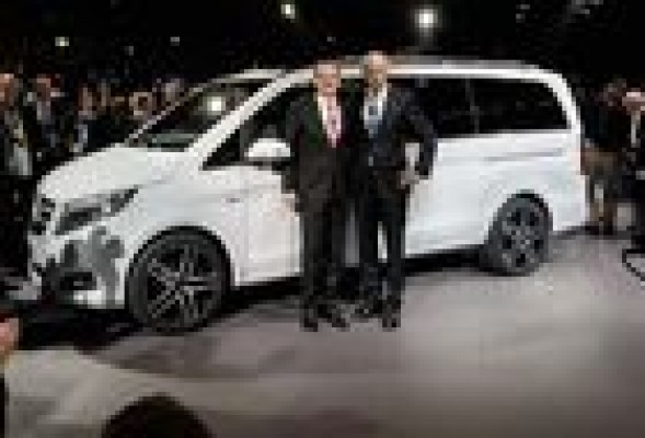 La planta Mercedes de Vitoria, lista para la venta de su monovolumen de lujo