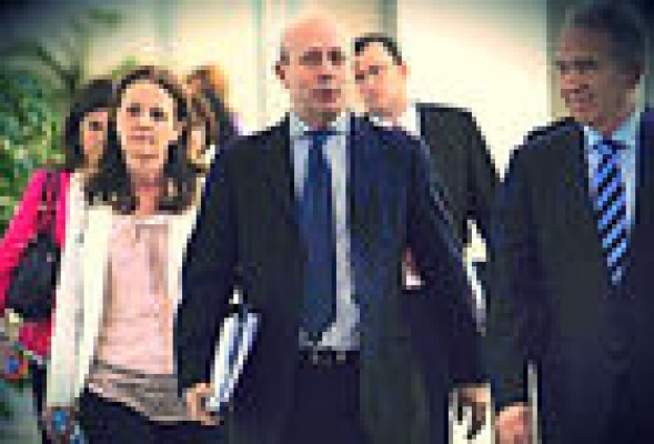 <em><strong>Universidad</strong> <br />una reforma que nadie se atreve a acometer</em>
