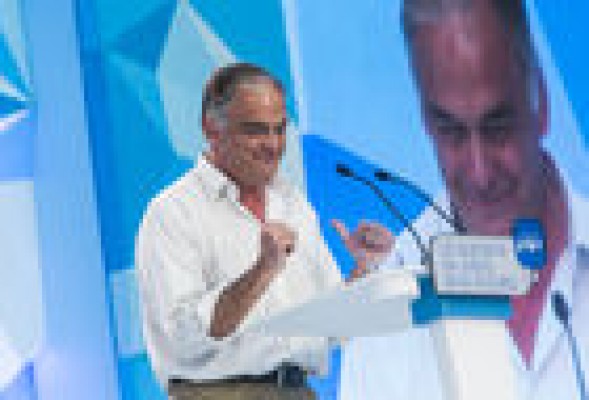 El PPCV celebra el mitin del rebote del gato muerto
