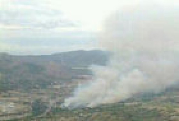 Bomberos continúan trabajando en el incendio de Cocentaina