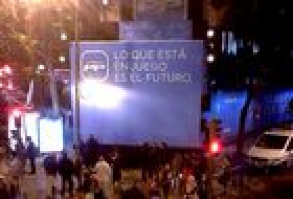No está el patio para balcones: la oratoria del fracaso del 'PPSOE'