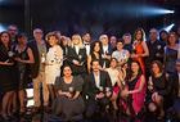 Alfaro logra dos Max en la noche de Juan Diego Botto 