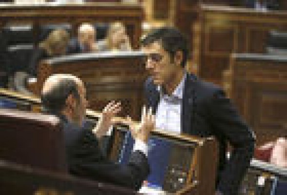 Madina supedita su decisión de presentarse a que se permita a los militantes votar al secretario general