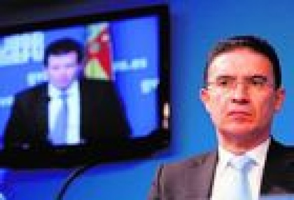 Fabra prepara cambios en el Consell con Císcar y Castellano como piezas clave del puzzle