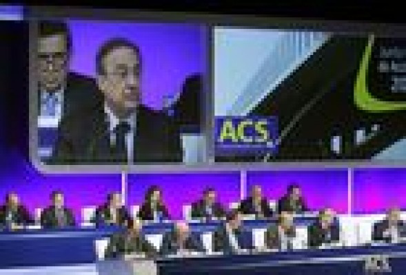 ACS solicita hoy permiso a su junta para emitir deuda por hasta 3.000 millones