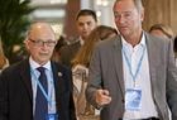 Presidencia ordena elevar el tono por la financiación ante las críticas de Génova por los resultados