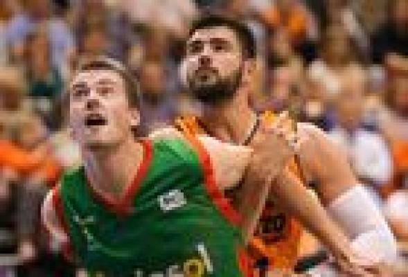 Previa Cajasol - Valencia Basket: El Valencia Basket quiere sentenciar el cruce en la pista del Cajasol y asegurar su cuarta semifinal