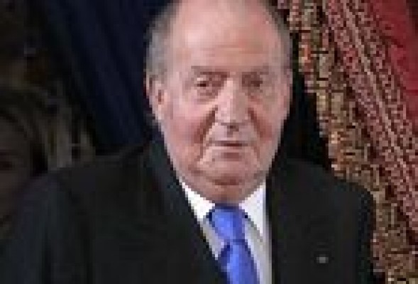 El Rey tomó la decisión de abdicar en enero al cumplir 76 años y después lo comunicó a Rajoy y Rubalcaba