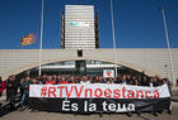 AVL reclama restablecer los medios en valenciano porque la Comunitat es la única con lengua cooficial que no tiene