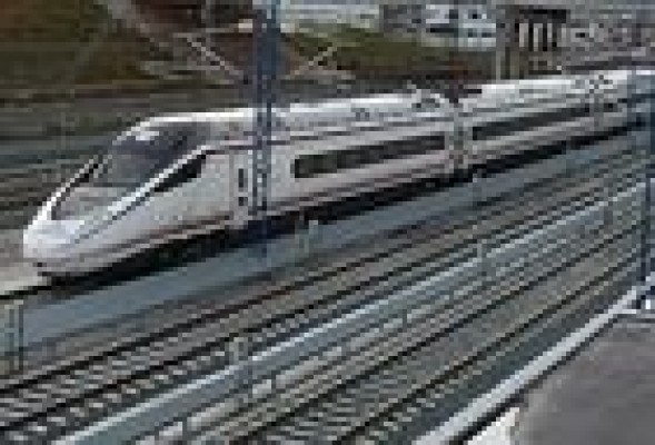 Renfe saca a concurso su contrato de la luz para los cuatro próximos años