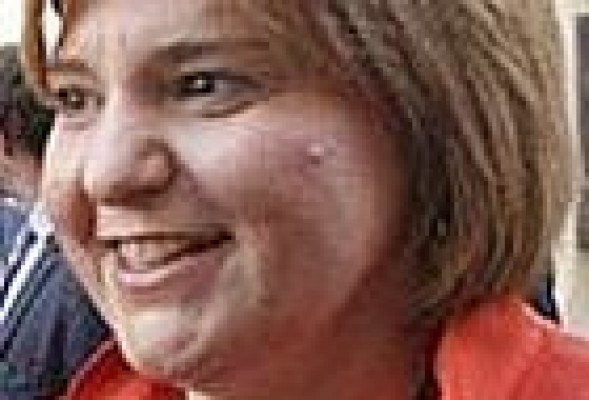 Bonig anima a la sociedad valenciana a que aporte ideas y críticas al PP