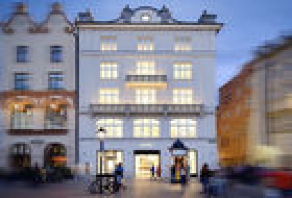 Zara presenta en Cracovia su nueva imagen de tienda
