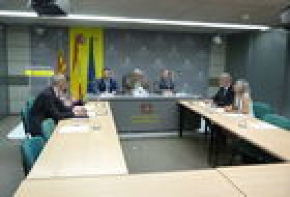 Beteta, Moragues y farmacéuticos acuerdan cambiar el sistema de contabilización de facturas para 