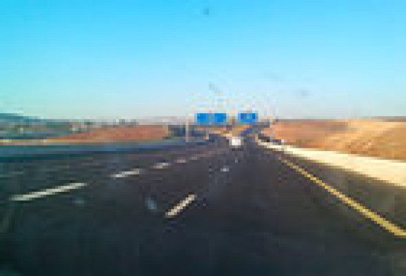 Indra se adjudica un contrato para la autopista Este-Oeste de Argelia