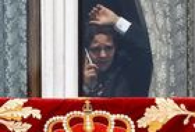 Froilán comunica: una foto suya hablando en el Palacio Real arrasa en las redes sociales