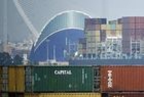 El fracaso de la alianza P3 en China echa un capote a la crisis del puerto de Valencia