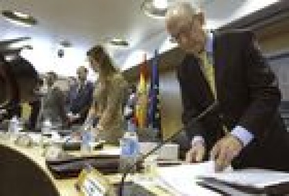 Montoro sigue jugando con la financiación: ahora aplaza otro mes más la evaluación del sistema actual