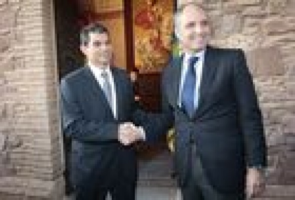 Santamaría releva al presidente de UV José Manuel Miralles de la Conselleria de Gobernación