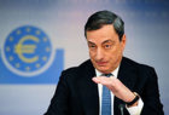 Draghi no impone a la banca: Solo CaixaBank y Unicaja reducen sus peticiones de dinero al BCE