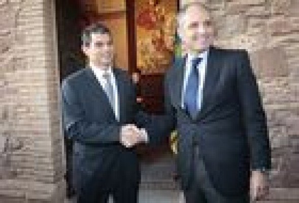 Adiós al último pacto de Francisco Camps con el valencianismo de UV
