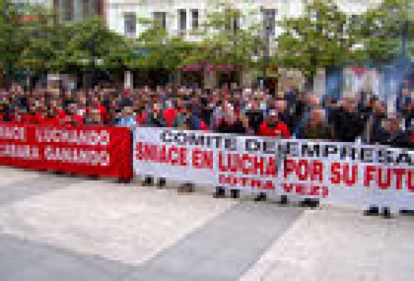 El comité y la dirección de Sniace buscan hoy alcanzar un acuerdo laboral