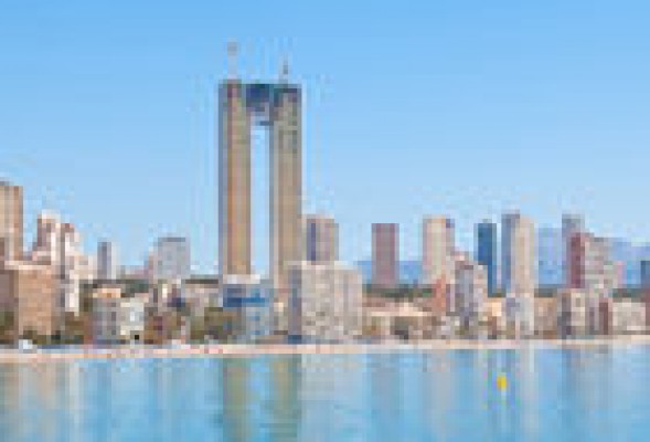 Un juzgado ordena la detención del promotor del rascacielos de In Tempo de Benidorm