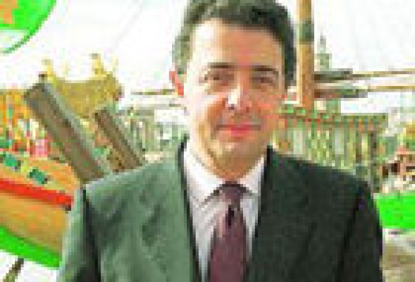 La Audiencia de Valencia juzgará por fraude a la cúpula directiva de Terra Mítica que nombró Eduardo Zaplana