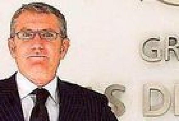 Incus Capital financia a Calabuig la compra de Aguas de Valencia