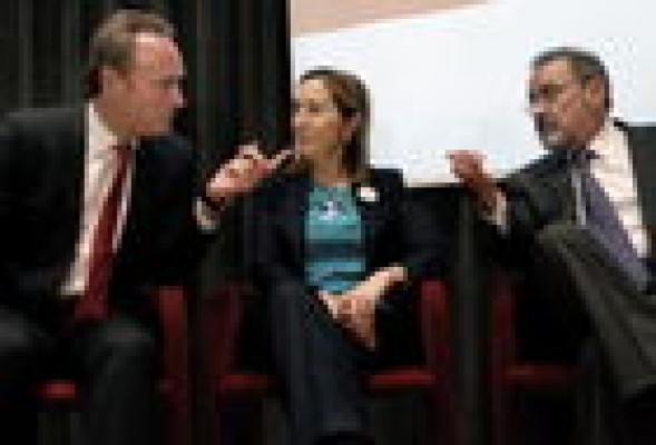 Fabra llama de urgencia a los empresarios tras el hartazgo patronal con el Gobierno