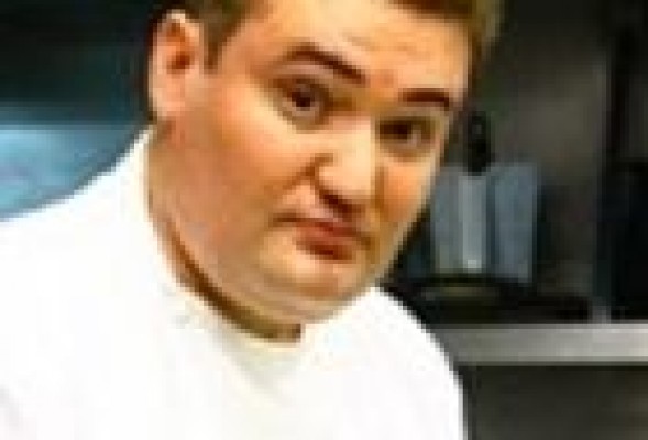 El hijo de Sento vuelve a la carga: Raúl Aleixandre abre nuevo restaurante en La Marina