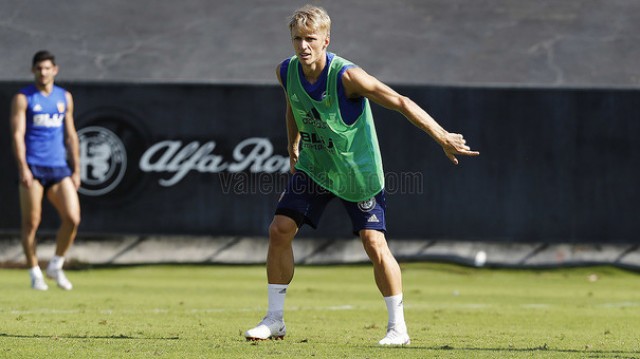 El Valencia prepara la Copa sin Cheryshev y Piccini