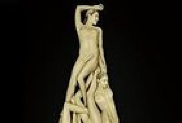 El desnudo femenino inspira la nueva botella de Sandara