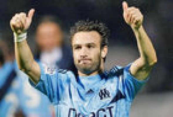 El Sevila deja sólo al Valencia CF en la lucha por fichar a Valbuena